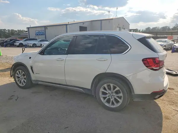 5UXKR0C56J0X95786 2018 BMW X5 - Image 2