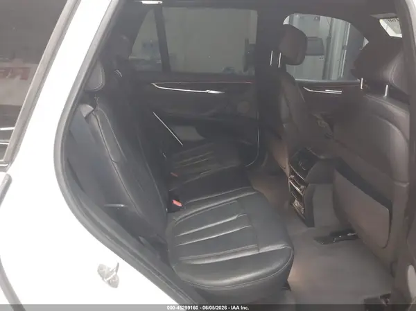 5UXKR0C56J0X96940 2018 BMW X5 - Image 8