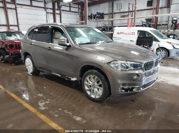 5UXKR0C56J0Y01389 2018 BMW X5 - Image 1