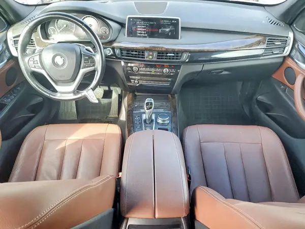 5UXKR0C56J0Y03837 2018 BMW X5 - Image 8