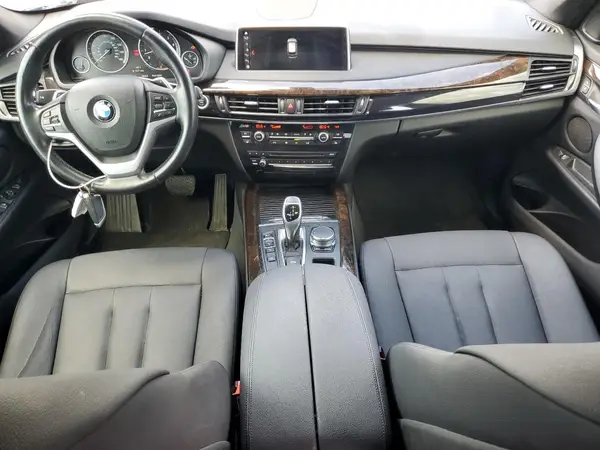 5UXKR0C56J0Y05457 2018 BMW X5 - Image 8