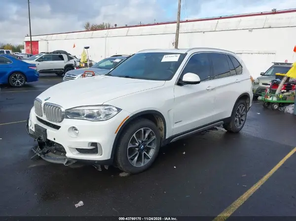 5UXKR0C56JL071496 2018 BMW X5 - Image 2