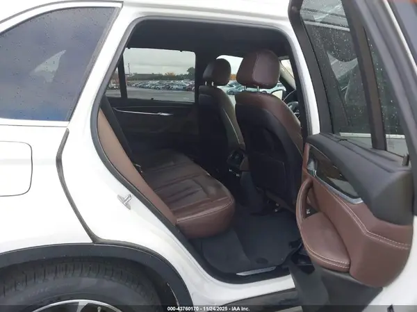 5UXKR0C56JL071496 2018 BMW X5 - Image 8