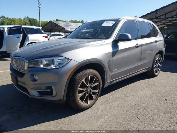 5UXKR0C56JL072437 2018 BMW X5 - Image 2