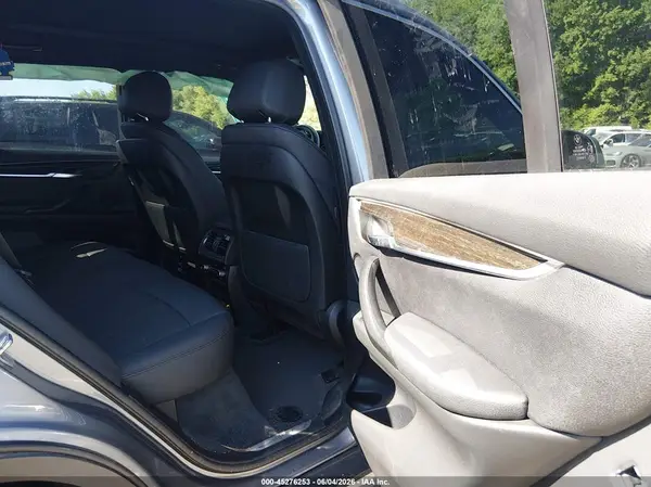 5UXKR0C56JL072437 2018 BMW X5 - Image 8