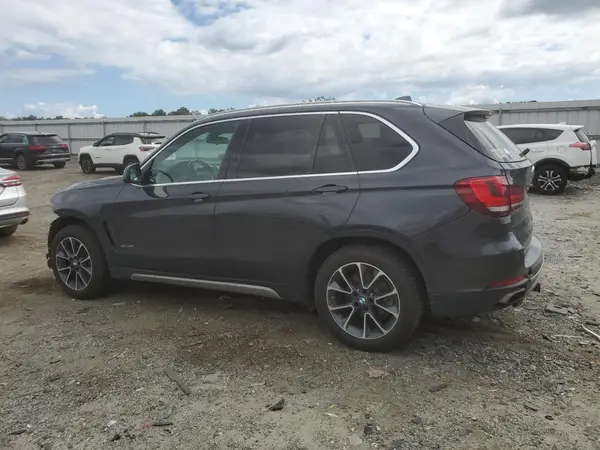 5UXKR0C56JL072552 2018 BMW X5 - Image 2