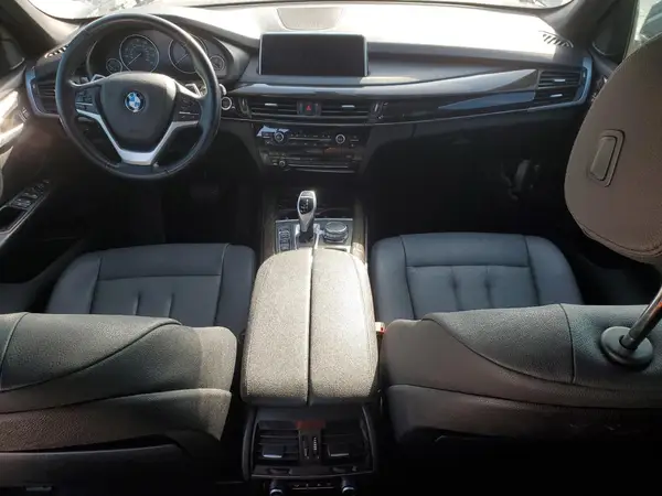 5UXKR0C56JL073040 2018 BMW X5 - Image 8