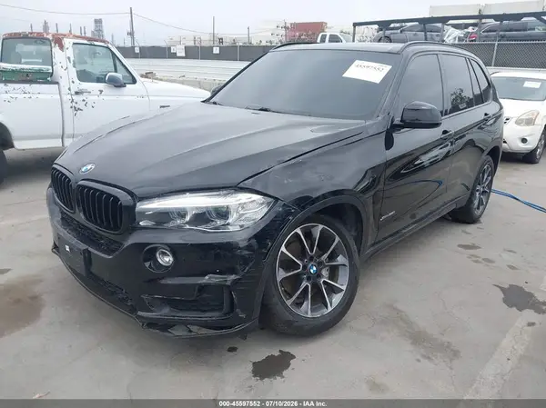 5UXKR0C56JL074656 2018 BMW X5 - Image 2