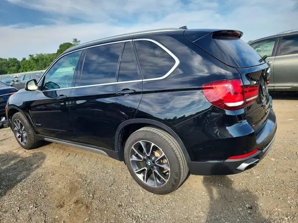 5UXKR0C56JL076875 2018 BMW X5 - Image 2