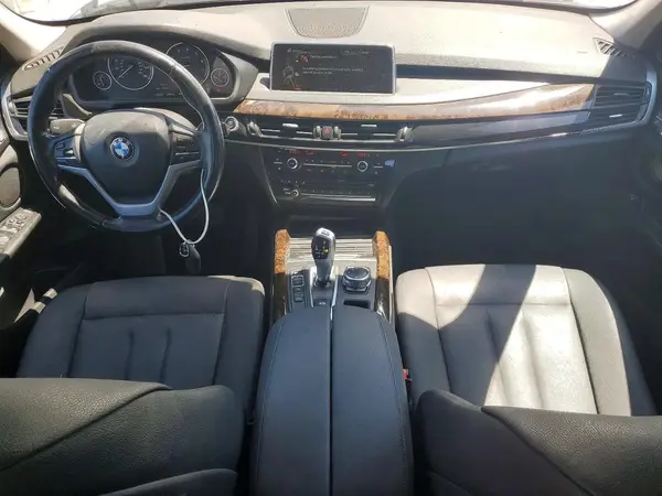 5UXKR0C57G0P25643 2016 BMW X5 - Image 8