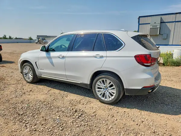 5UXKR0C57G0P33841 2016 BMW X5 - Image 2