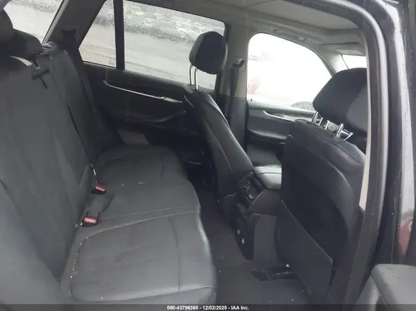 5UXKR0C57G0S86041 2016 BMW X5 - Image 8