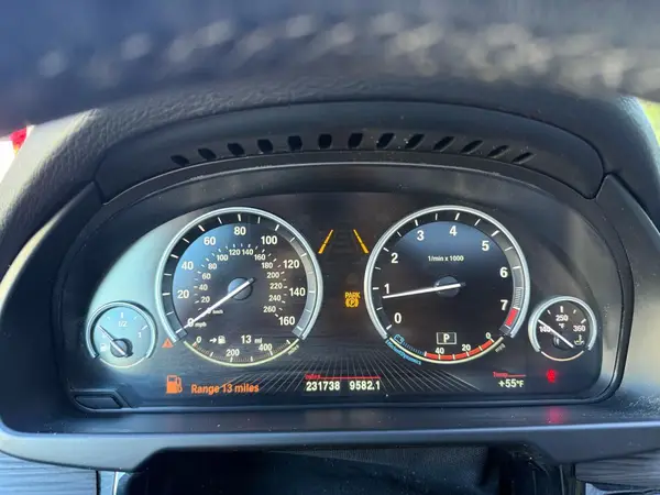 5UXKR0C57H0U53189 2017 BMW X5 - Image 8