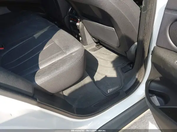 5UXKR0C57H0U54035 2017 BMW X5 - Image 8