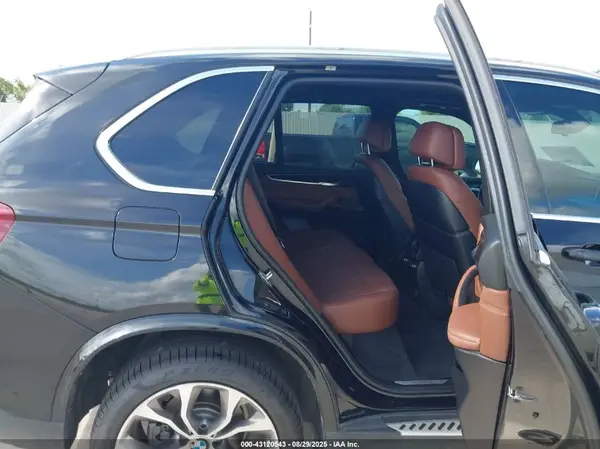 5UXKR0C57H0U54682 2017 BMW X5 - Image 8