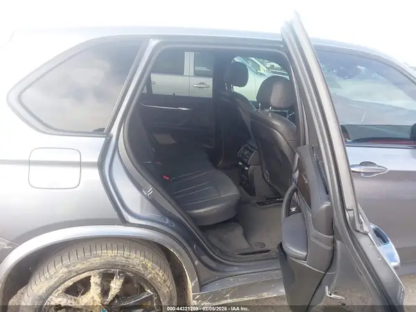 5UXKR0C57H0V50053 2017 BMW X5 - Image 8
