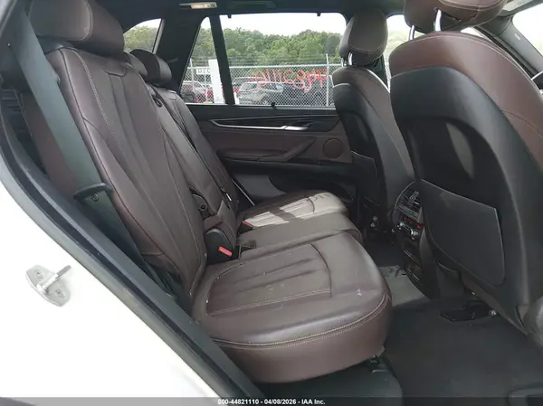 5UXKR0C57H0V65698 2017 BMW X5 - Image 8