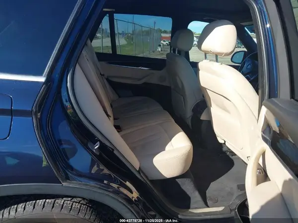 5UXKR0C57H0V65801 2017 BMW X5 - Image 8