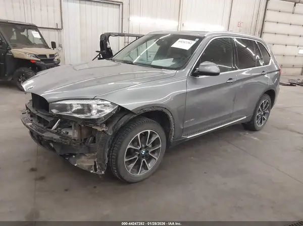 5UXKR0C57H0V66902 2017 BMW X5 - Image 2