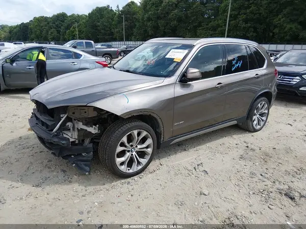 5UXKR0C57J0X84960 2018 BMW X5 - Image 2