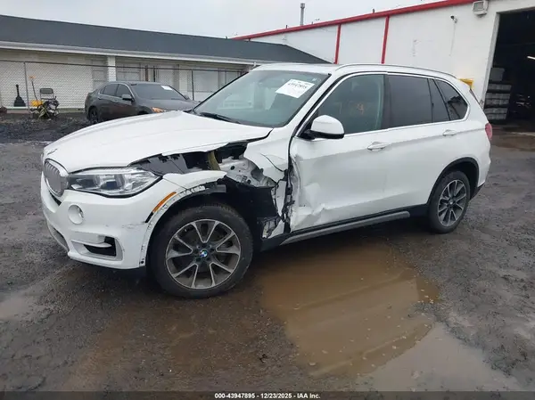 5UXKR0C57J0X88510 2018 BMW X5 - Image 2