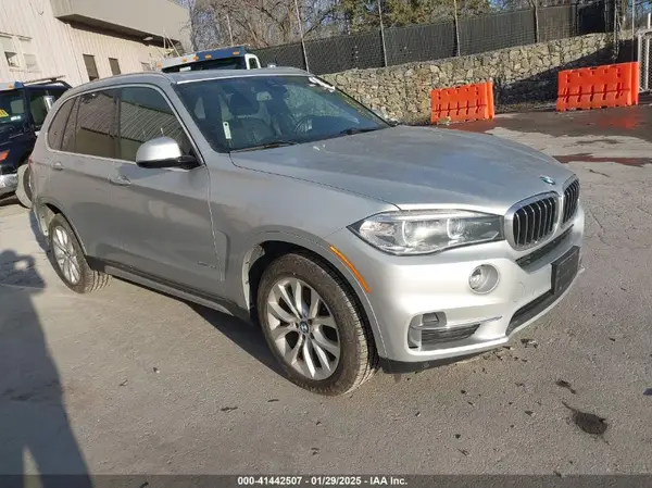5UXKR0C57J0X90306 2018 BMW X5 - Image 1