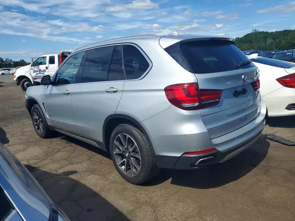 5UXKR0C57J0X91715 2018 BMW X5 - Image 2