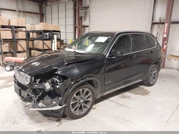 5UXKR0C57J0X92136 2018 BMW X5 - Image 2