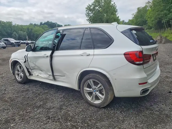 5UXKR0C57J0Y03751 2018 BMW X5 - Image 2