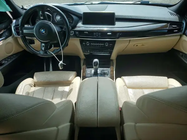 5UXKR0C57J0Y03751 2018 BMW X5 - Image 8