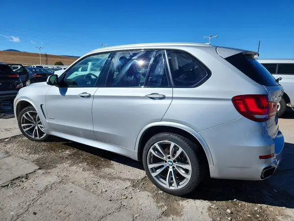5UXKR0C57JL071104 2018 BMW X5 - Image 2