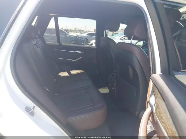 5UXKR0C57JL072480 2018 BMW X5 - Image 8