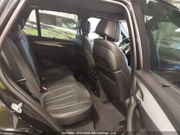 5UXKR0C57JL075105 2018 BMW X5 - Image 8