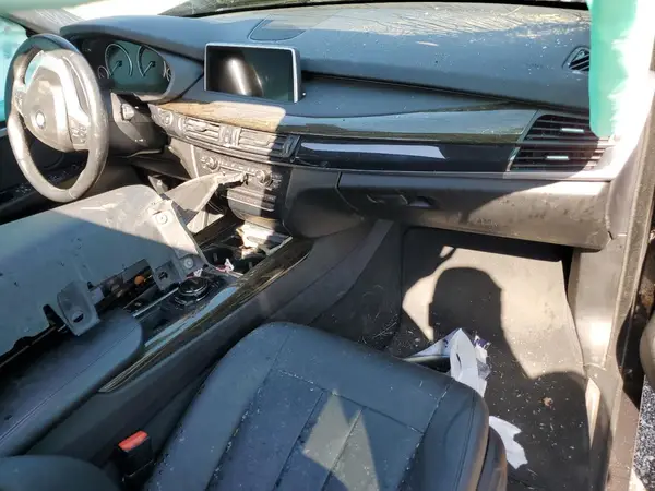 5UXKR0C58G0P19723 2016 BMW X5 - Image 8