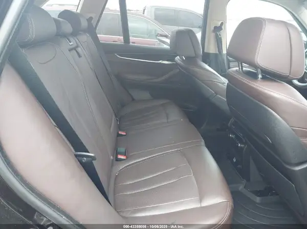 5UXKR0C58G0S87716 2016 BMW X5 - Image 8
