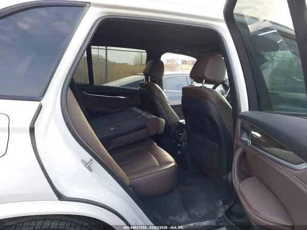 5UXKR0C58G0S87926 2016 BMW X5 - Image 8