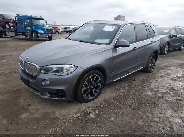 5UXKR0C58H0U54612 2017 BMW X5 - Image 2