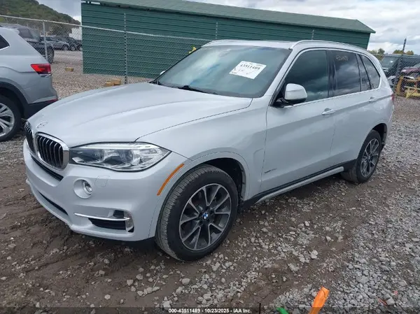 5UXKR0C58H0V50062 2017 BMW X5 - Image 2