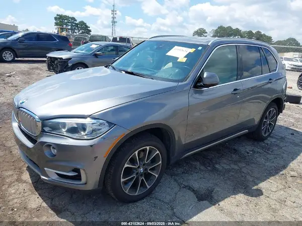 5UXKR0C58H0V65872 2017 BMW X5 - Image 2