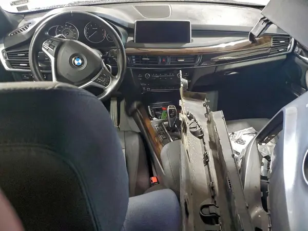 5UXKR0C58J0X84787 2018 BMW X5 - Image 8
