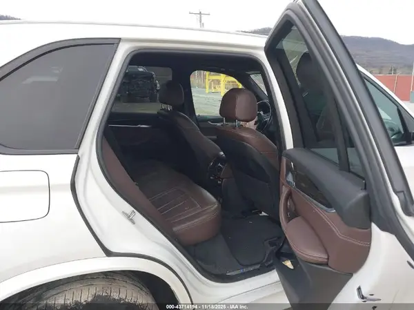 5UXKR0C58J0X88550 2018 BMW X5 - Image 8