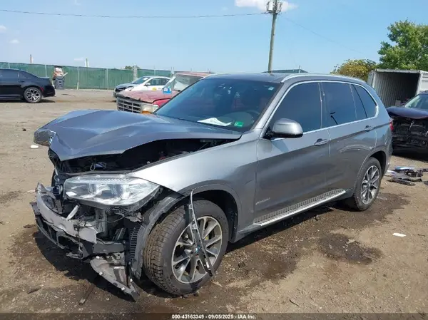 5UXKR0C58J0X97670 2018 BMW X5 - Image 2