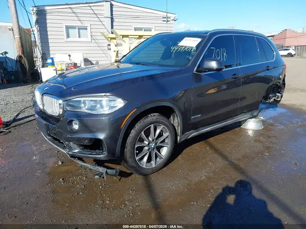 5UXKR0C58J0X98379 2018 BMW X5 - Image 2
