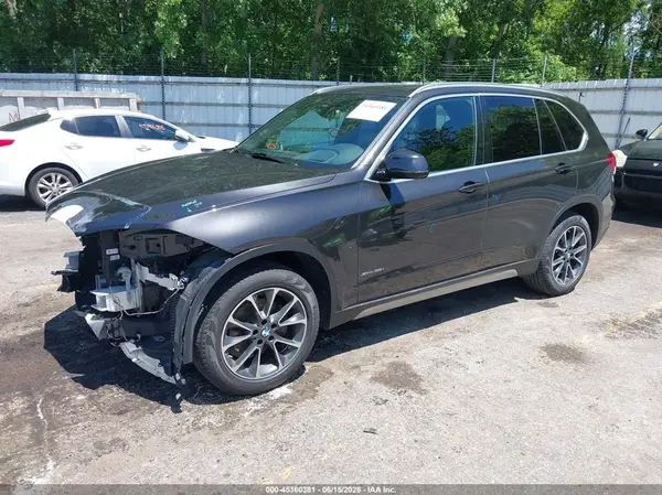 5UXKR0C58J0X99984 2018 BMW X5 - Image 2
