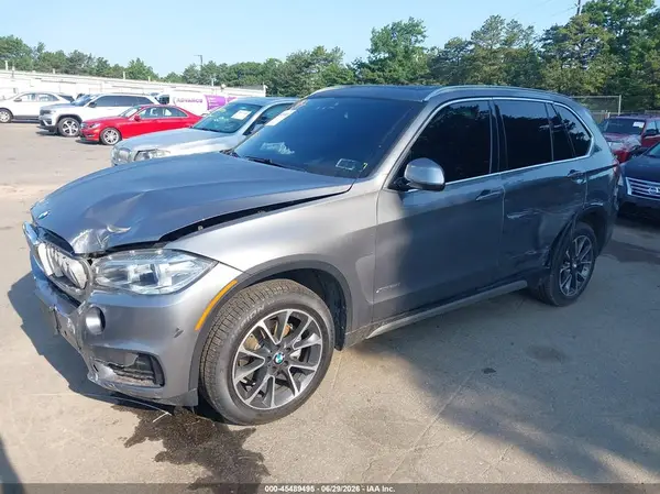 5UXKR0C58J0Y01765 2018 BMW X5 - Image 2