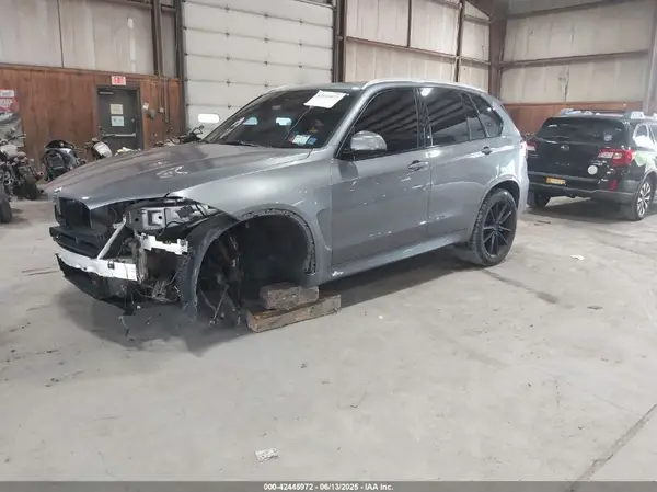5UXKR0C58J0Y05363 2018 BMW X5 - Image 2
