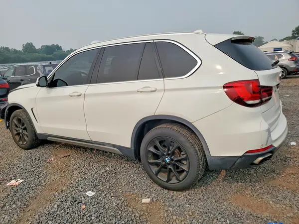 5UXKR0C58J0Y05606 2018 BMW X5 - Image 2