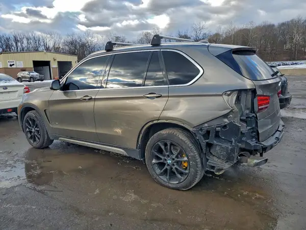 5UXKR0C58JL070298 2018 BMW X5 - Image 2