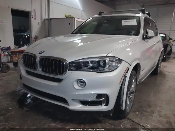 5UXKR0C58JL075064 2018 BMW X5 - Image 2