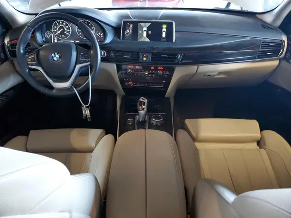 5UXKR0C59G0P21674 2016 BMW X5 - Image 8